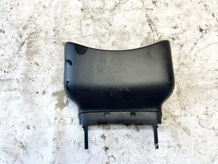 Volvo V50 Garniture de colonne de volant 30680134