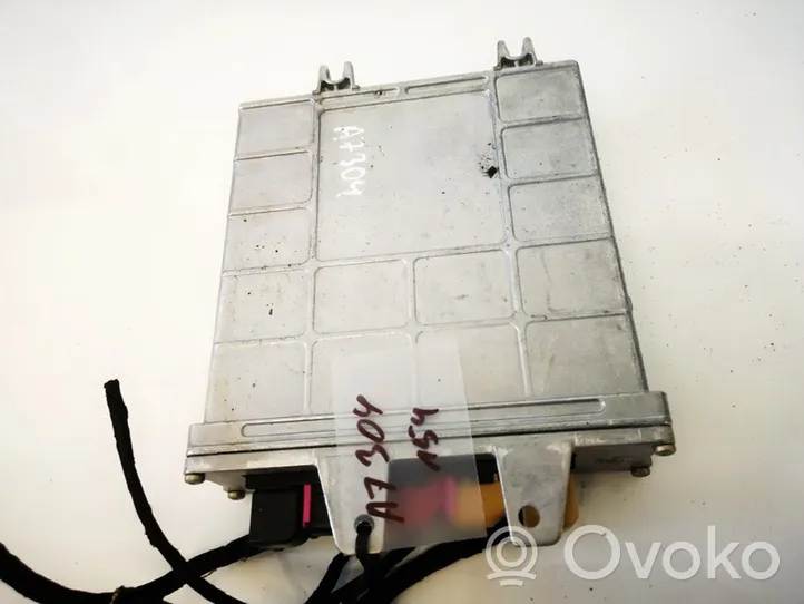 Audi A4 S4 B5 8D Dzinēja vadības bloks 8d0907558a