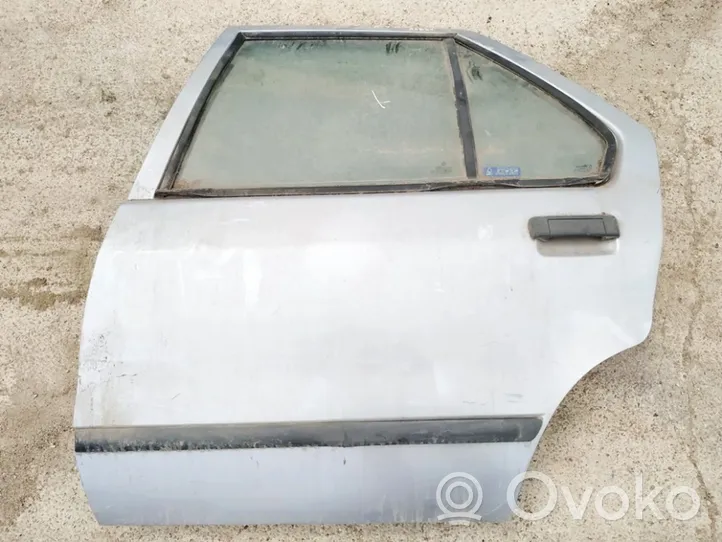 Renault 19 Rear door pilkos