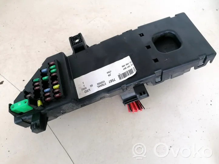 Opel Vectra C Fuse box set 13199490