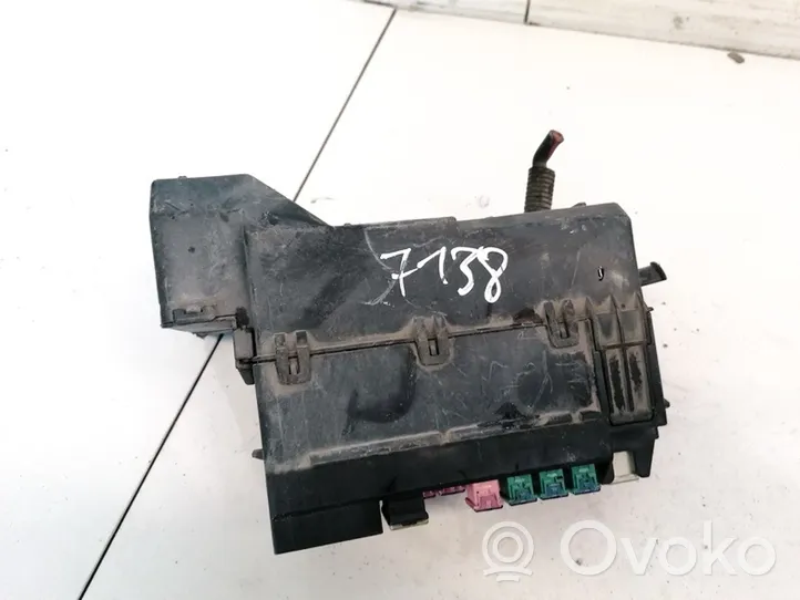 Nissan X-Trail T30 Fuse box set 71543266YA2