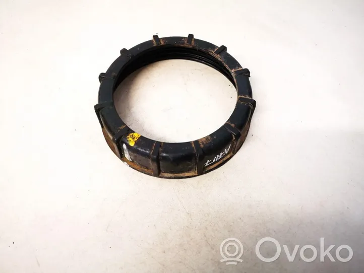 Nissan X-Trail T30 Bague de verrouillage pour réservoir de carburant 1784879900