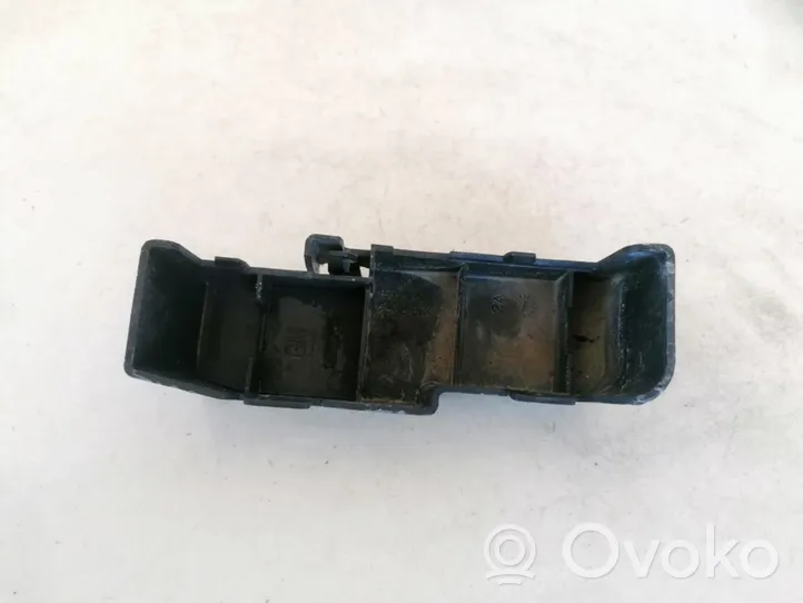 Opel Insignia A Coperchio scatola dei fusibili 13222785