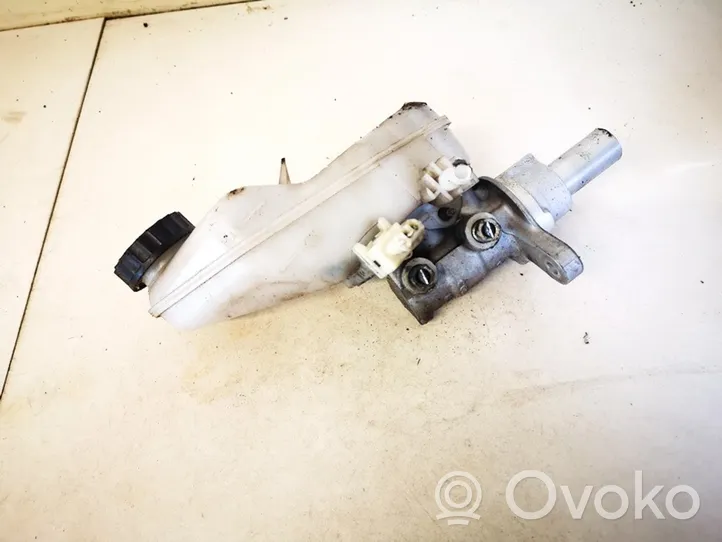 Toyota Avensis T270 Master brake cylinder 02042558330