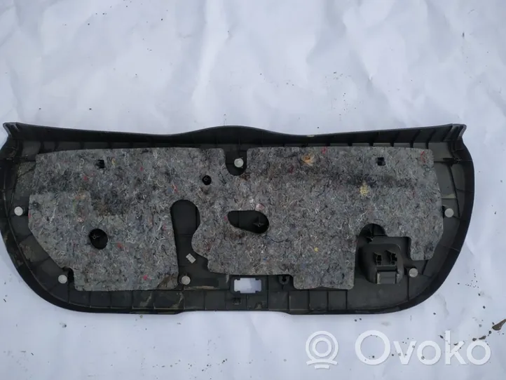 Toyota Yaris Kita bagažinės apdailos detalė 