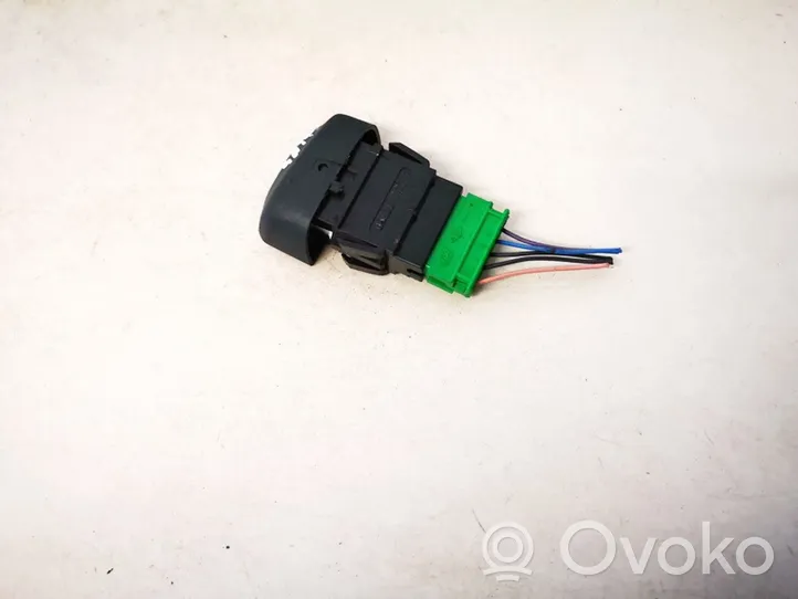 Renault Megane I Central locking switch button 841242b