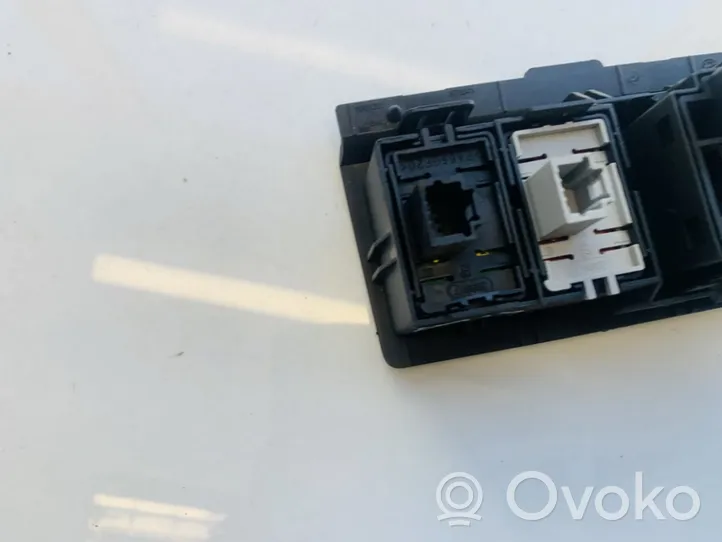 Renault Laguna III Headlight level height control switch 88020009