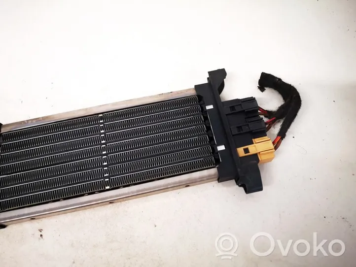 Audi A4 S4 B6 8E 8H Radiateur électrique de chauffage auxiliaire 4b1819011