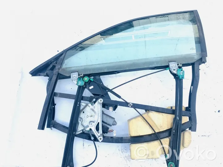 Audi A4 S4 B5 8D Front door window/glass frame 