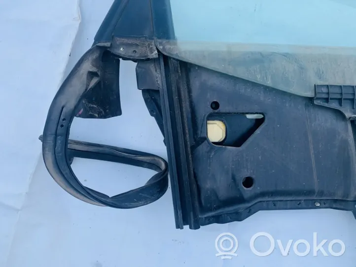 Audi A6 S6 C4 4A Rear door window/glass frame 