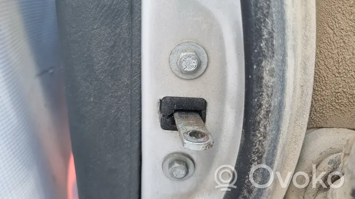Rover 45 Ogranicznik drzwi tylnych 