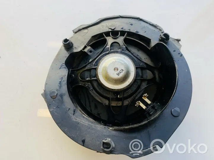 Mercedes-Benz E W211 Altoparlante portiera anteriore a2118207302