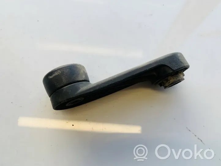 Opel Corsa B Priekinio lango atidarymo rankenėlė 90247150