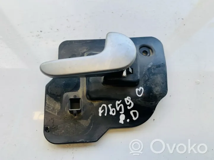 Opel Meriva A Poignée inférieure de porte avant 13121859