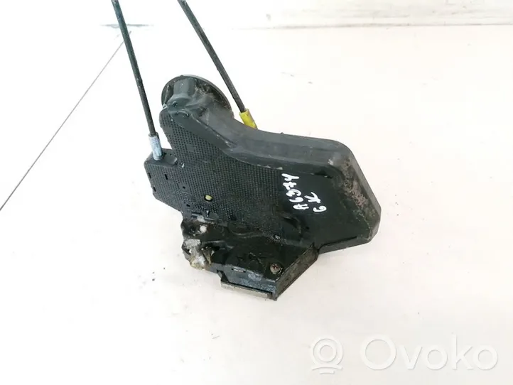 Toyota Corolla Verso E121 Rear door lock 