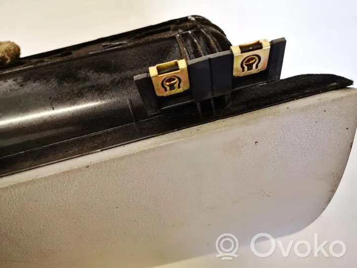 Volkswagen Phaeton Glove box 