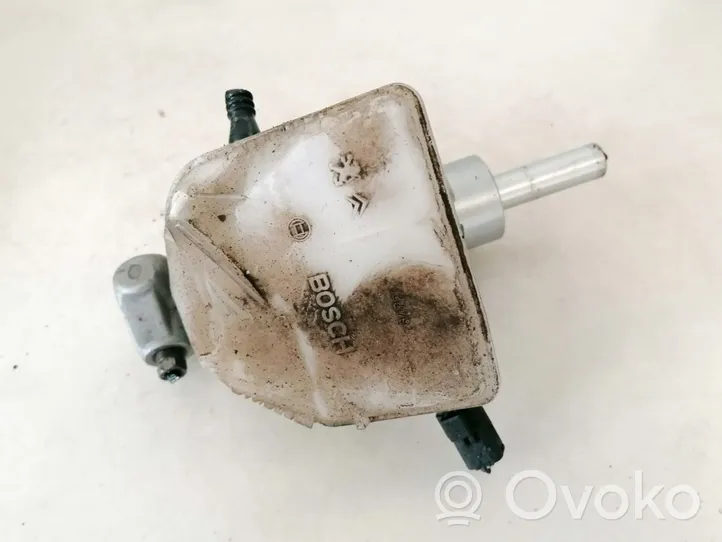 Citroen C4 I Główny cylinder hamulca 22447679