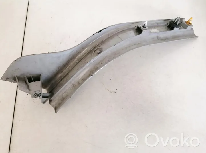 Volvo V50 Garniture de marche-pieds arrière 8641786