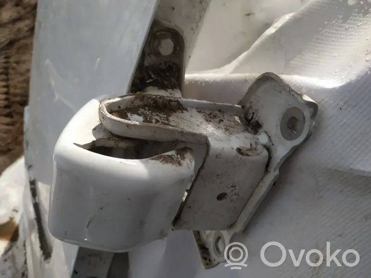 Opel Vivaro Rear door lower hinge 