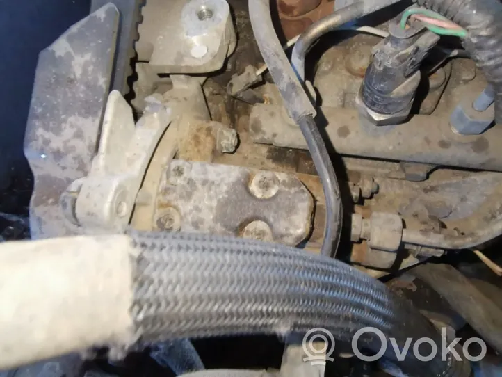 Renault Scenic I Pompe d'injection de carburant à haute pression 0445010018