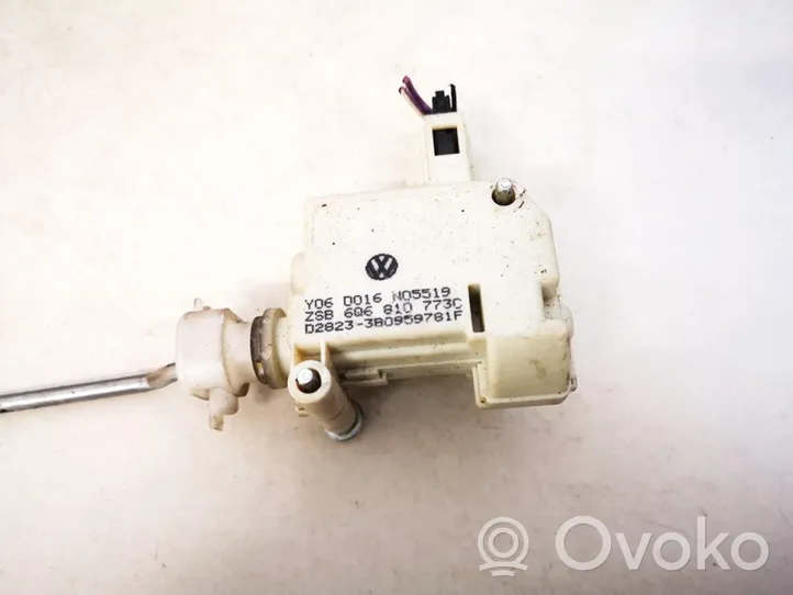 Volkswagen Polo IV 9N3 Central locking motor 