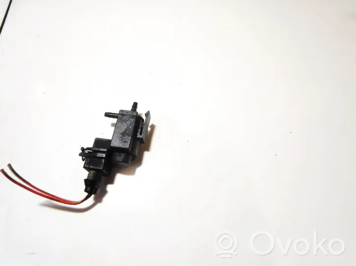 BMW 1 E81 E87 Solenoidinis vožtuvas 70231800