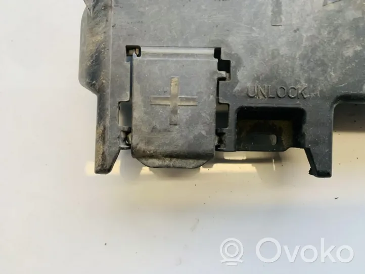 Opel Meriva B Dangtis akumuliatoriaus dėžės 525230582