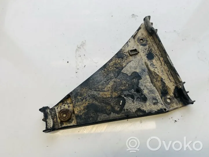 Audi A4 S4 B5 8D Rear bumper mounting bracket 8d0807483