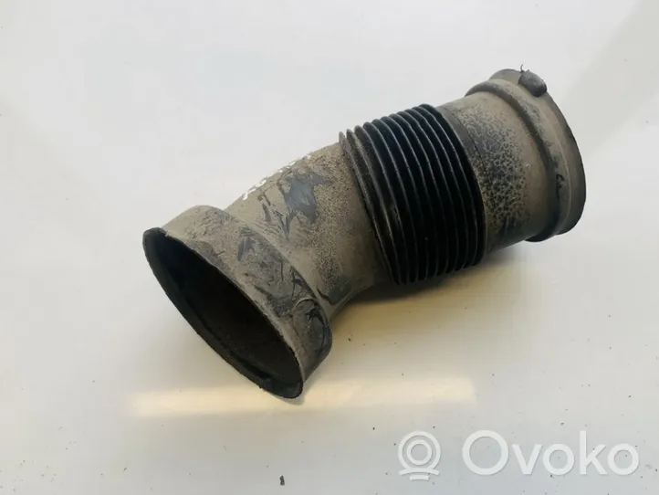 Opel Astra H Tube d'admission d'air 55558369