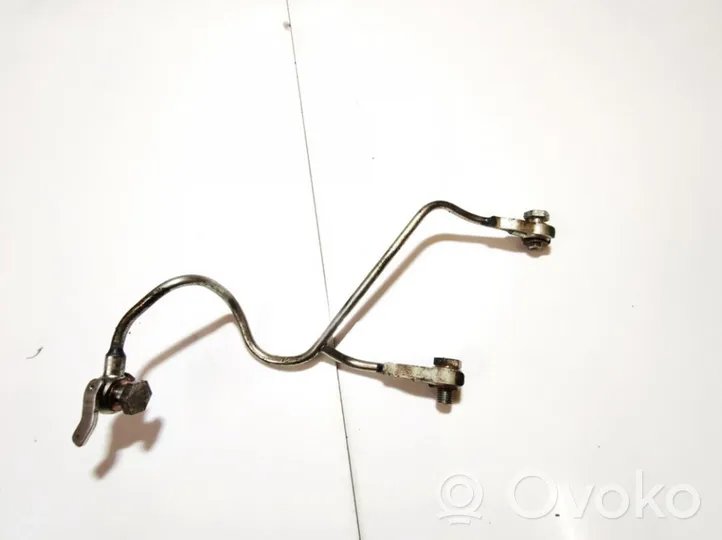 Subaru Legacy Tuyau d'alimentation conduite de carburant 