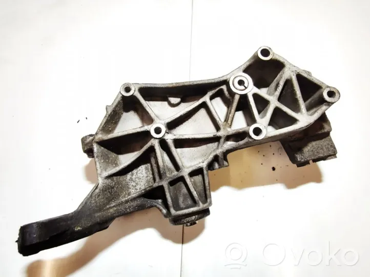 Audi A4 S4 B5 8D Engine mounting bracket 058145523e