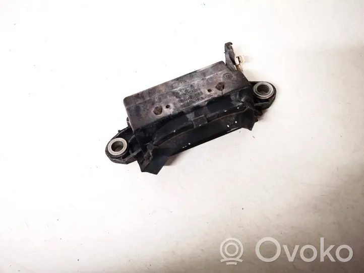 Audi A4 S4 B5 8D Внешняя ручка 4a0839206