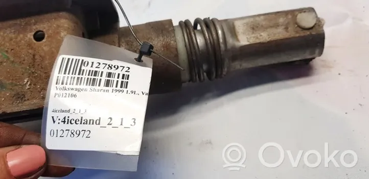 Volkswagen Sharan Steering wheel axle P012106