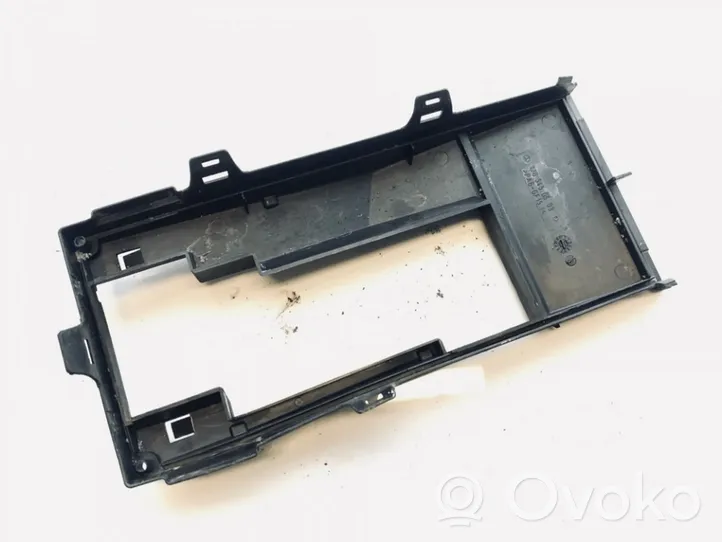 Chrysler Crossfire Fuse box cover 1705450503