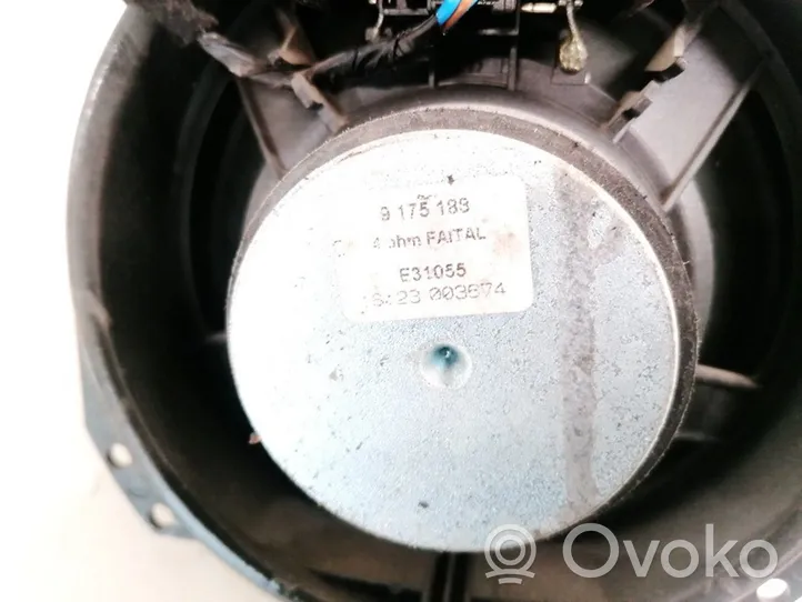 Opel Corsa C Garsiakalbis (-iai) priekinėse duryse 9175183