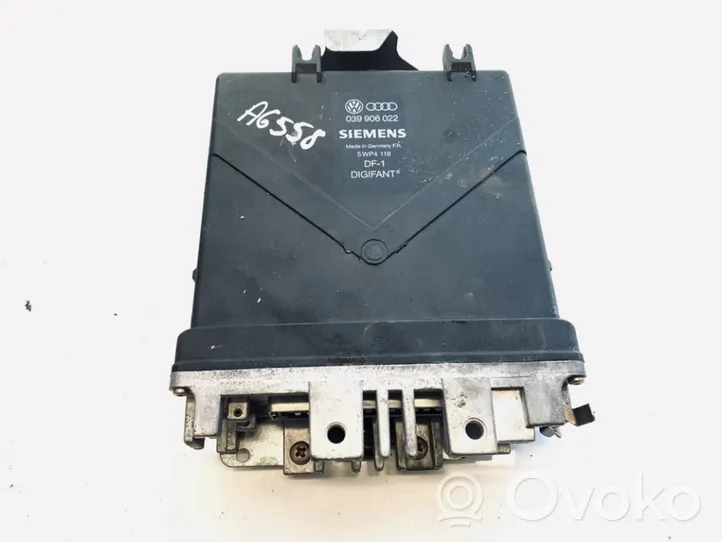 Audi 80 90 S2 B4 Sterownik / Moduł ECU 039906022