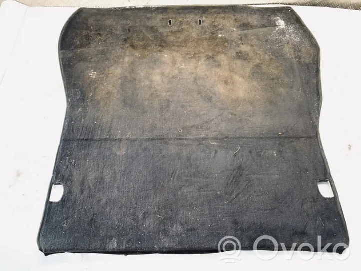 Audi A4 S4 B5 8D Doublure de coffre arrière, tapis de sol 