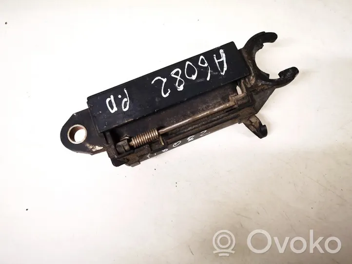 Audi A4 S4 B5 8D Ārējais atvēršanas rokturis 4a0837206d