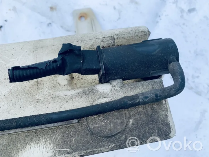 Chevrolet Evanda Windscreen/windshield washer pump 