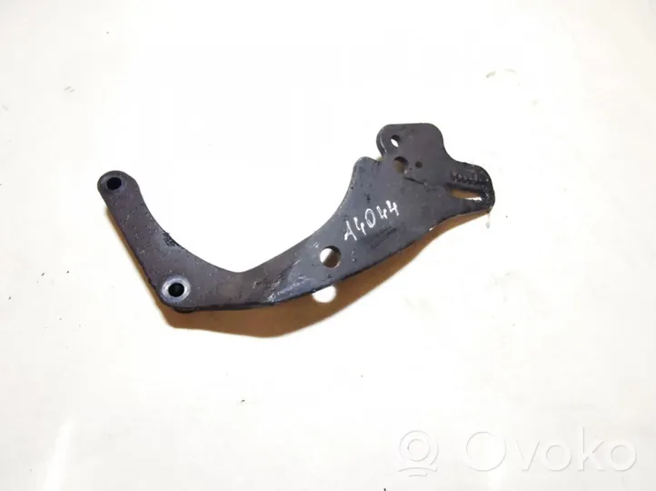 Volkswagen Golf III Support, suspension du moteur 