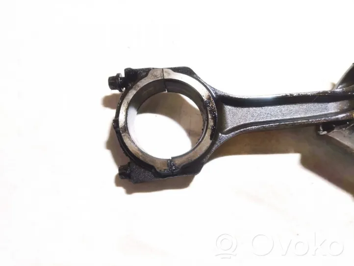 Ford Mondeo Mk III Piston with connecting rod 24574B