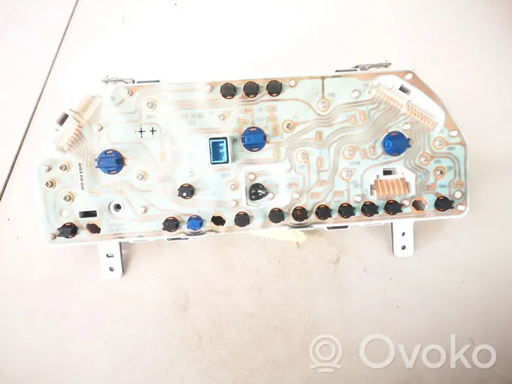 Rover 25 Spidometrs (instrumentu panelī) ar0038013