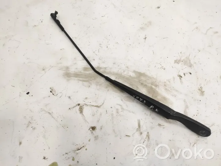 Volvo V50 Ramię wycieraczki szyby przedniej / czołowej 30698239