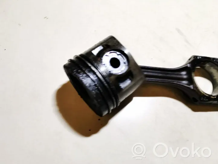 Audi A4 S4 B5 8D Piston with connecting rod 028H