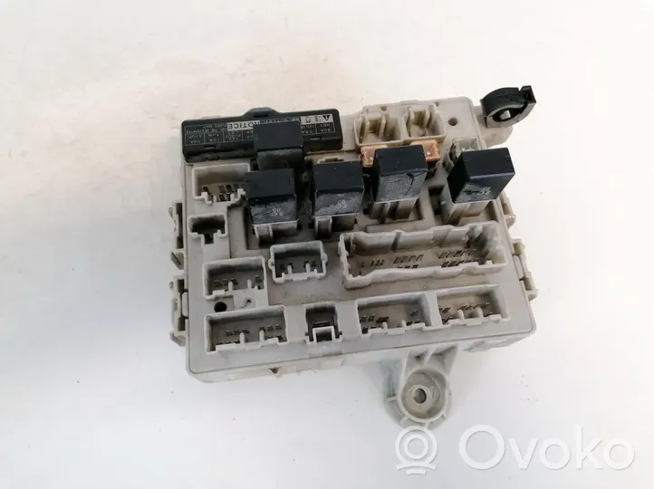 Toyota Previa (XR30, XR40) II Fuse box set 8922128040