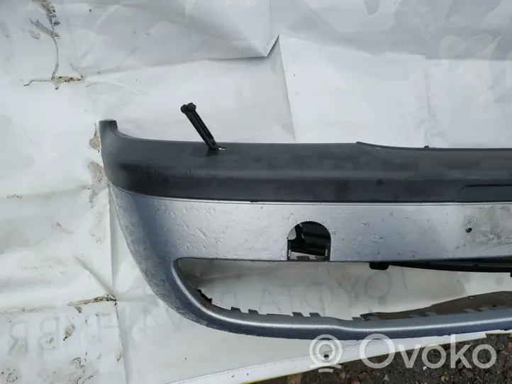 Opel Zafira A Front bumper pilkas