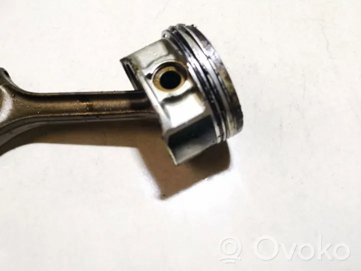 Audi A4 S4 B5 8D Piston with connecting rod 077b