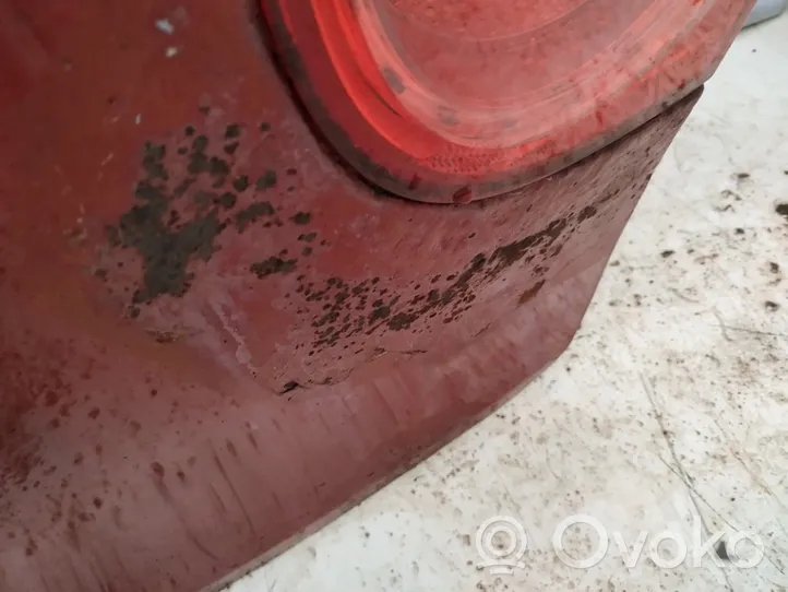 Volkswagen Golf V Tylna klapa bagażnika raudonas