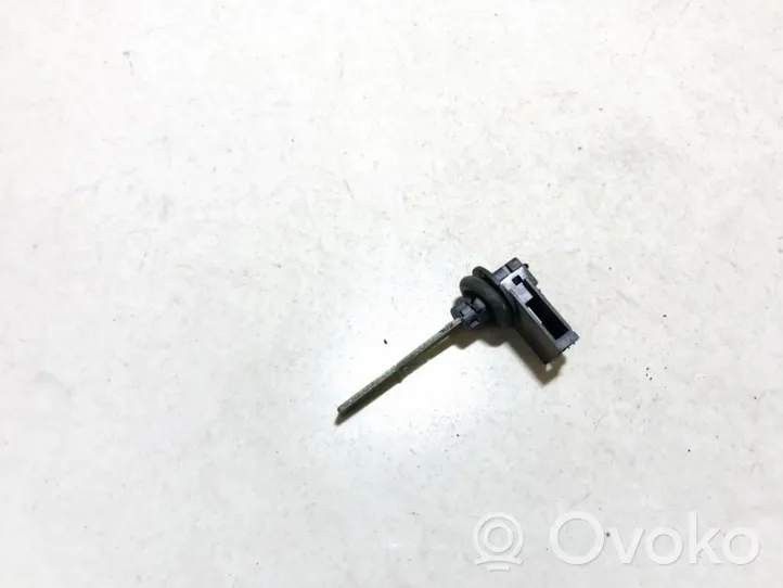 Volkswagen PASSAT B5 Interior temperature sensor 4b0820539