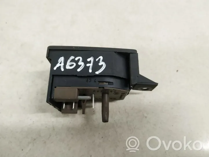 Audi A6 S6 C4 4A Wing mirror switch 4a0959565